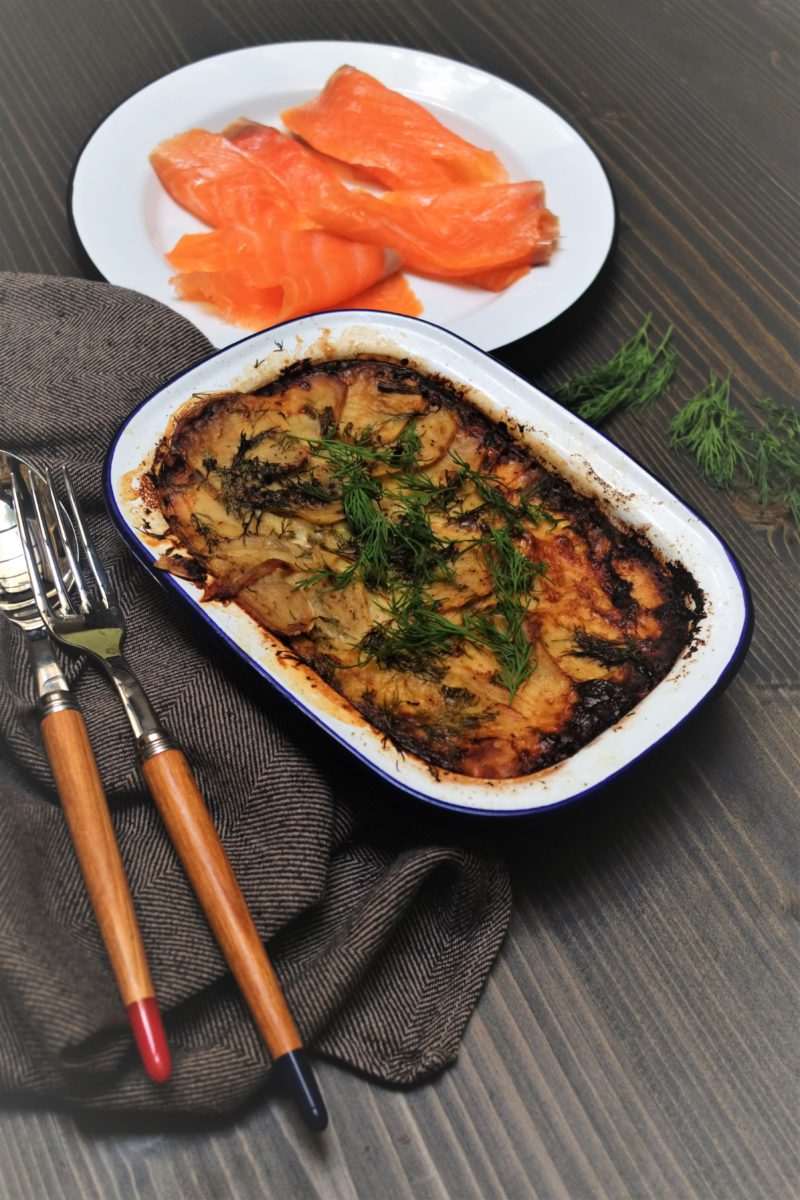 Laxpudding, gratin de pomme de terre au saumon fumé, recette spéciale pâques